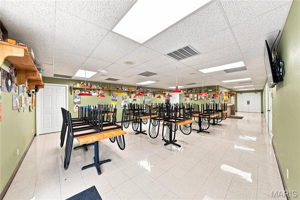 n/a - Commercial Sale