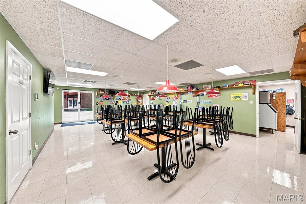 n/a - Commercial Sale