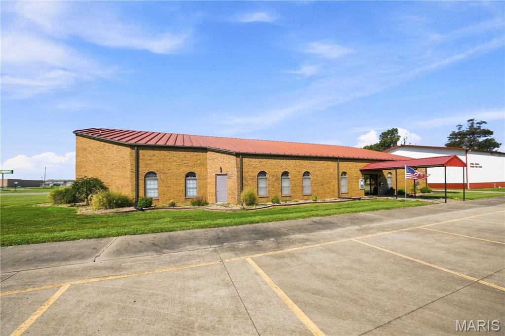 n/a - Commercial Sale