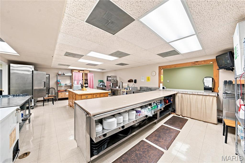 n/a - Commercial Sale