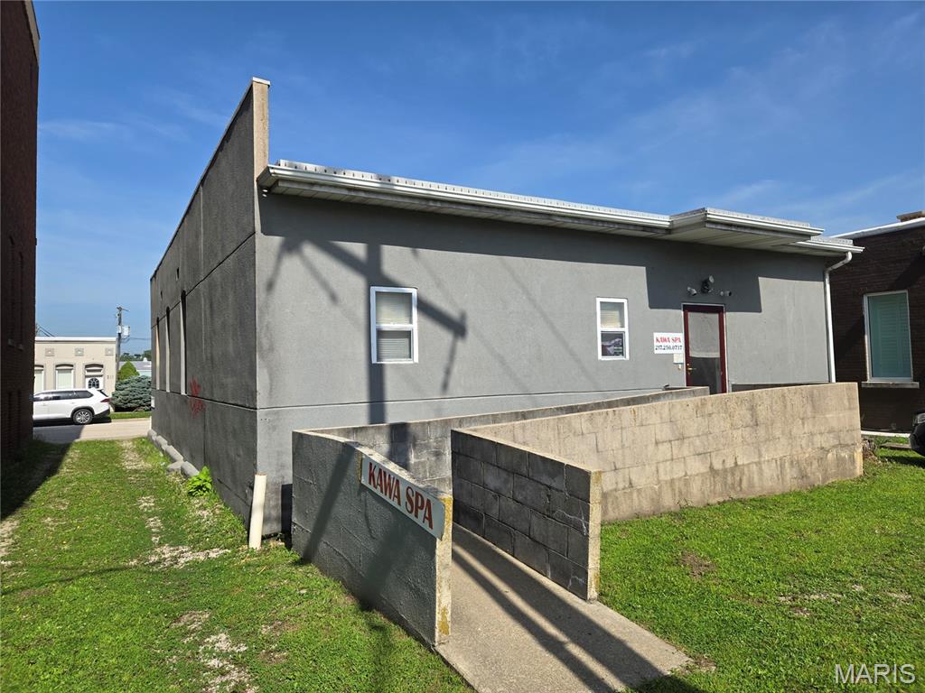 City/Litchfield - Commercial Sale