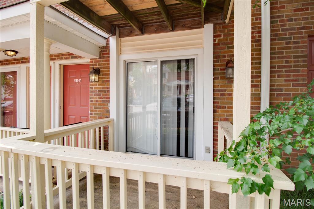 Brentwood Forest Condo Ph Eight - Residential
