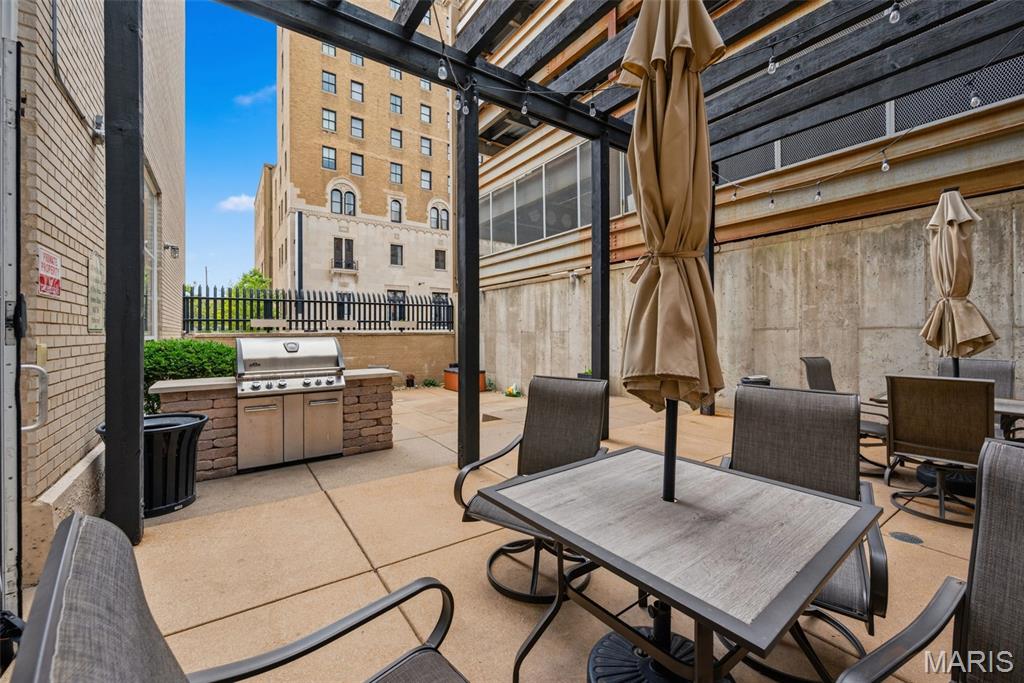 Annex Lofts Condo - Residential