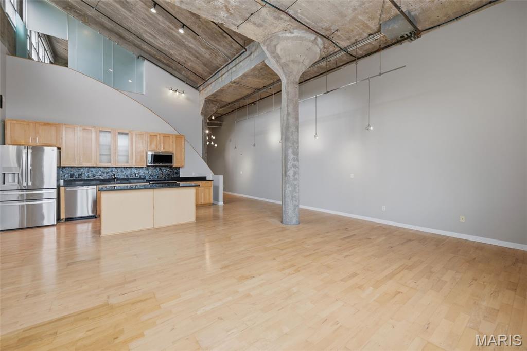 Annex Lofts Condo - Residential
