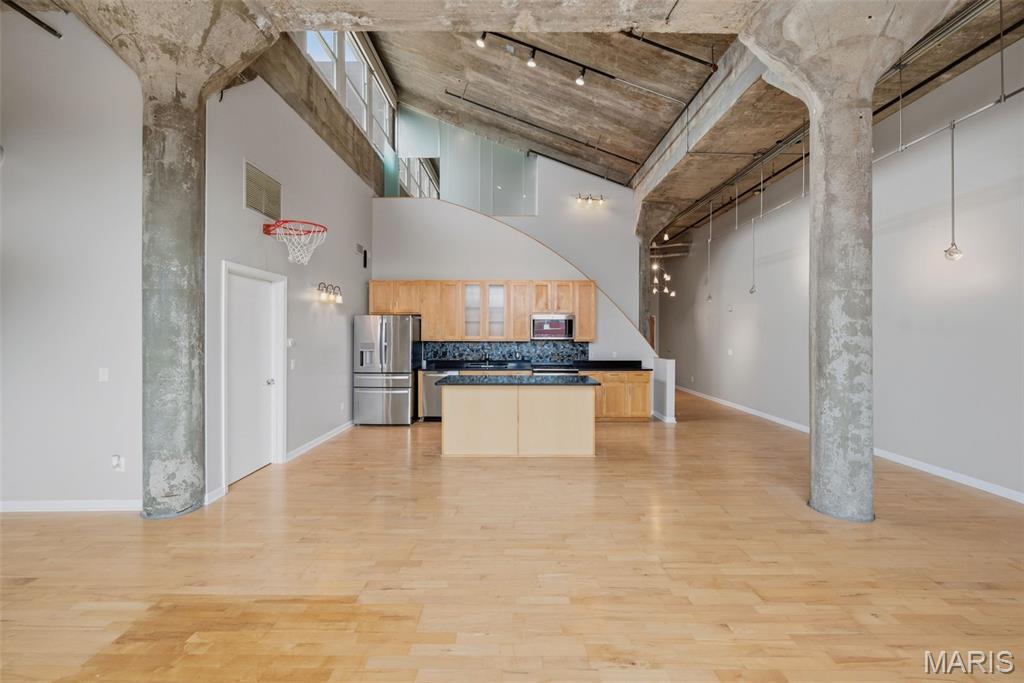 Annex Lofts Condo - Residential