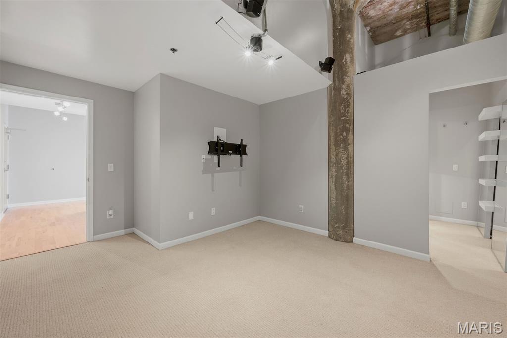 Annex Lofts Condo - Residential