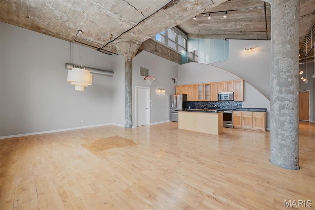 Annex Lofts Condo - Residential