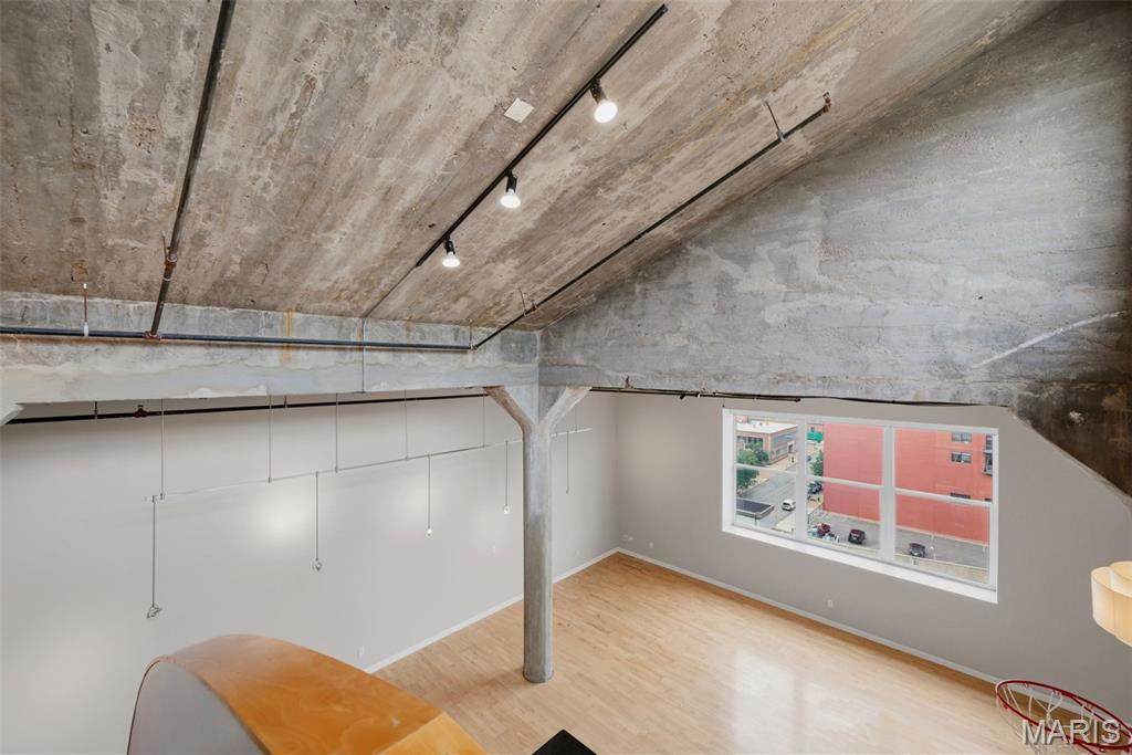 Annex Lofts Condo - Residential