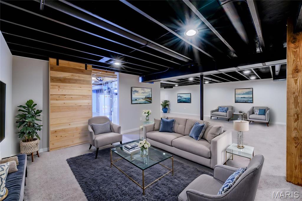 Walnut Grove Estate - Residential