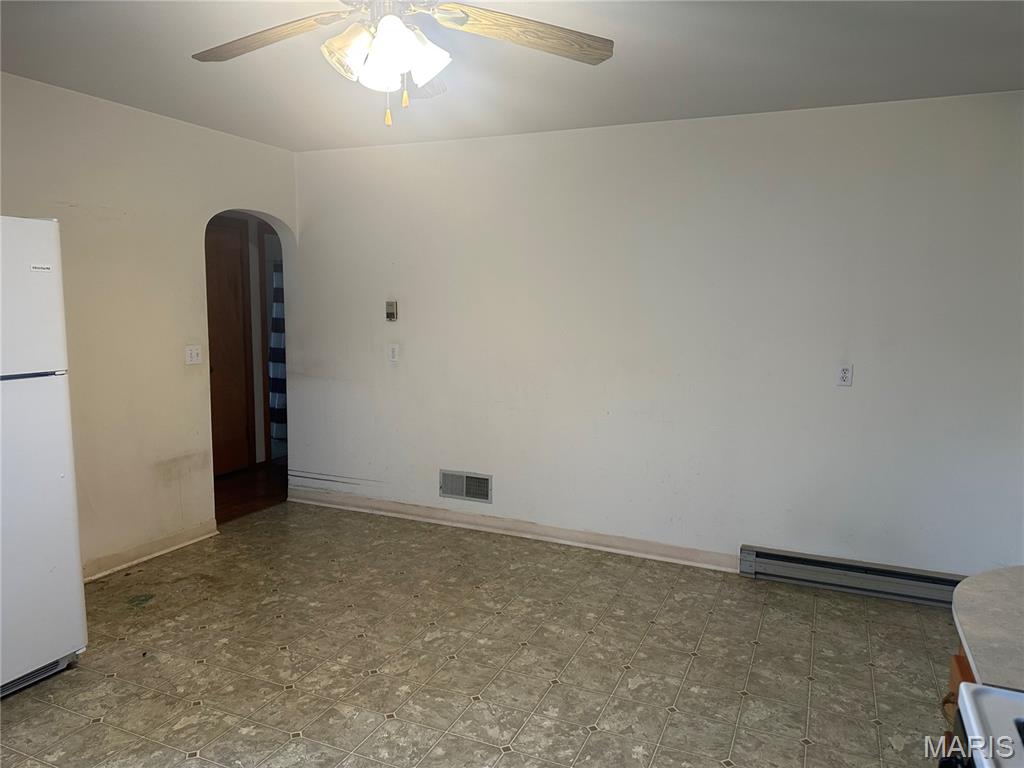 Village/Steeleville - Residential