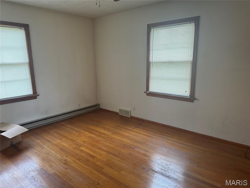 Village/Steeleville - Residential