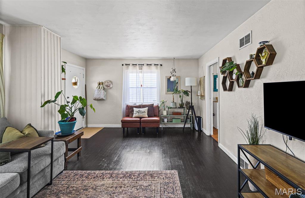 NOT IN A SUBDIVISION - Residential
