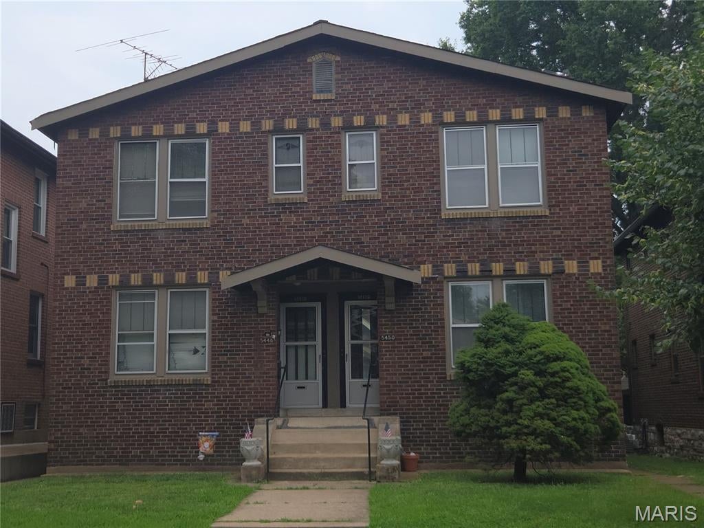 Very Nice 4-Family Opportunity in the Princeton Heights Neighborhood. 3 of the 4 apartments have been completely renovated with newer Kitchens and Appliances, Updated Bathrooms, Refinished Hardwood floors, and lighting. Each of the four apartments offers a spacious apartments with an inclosed rear sunporches.  Additional updates throughout the building include updated plumbing supply lines, stacks, and upgraded electrical panels. All 4 units have central air. An oversized detached brick four car garage provides off street parking plus potential additional income.  This property is perfect for owner occupant or non-owner occupant investor. One unit left vacant for easy showings or owner occupant, see the rental property verification for more details.
The property has one unit vacant for easy showings or for owner occupants. The rent roll and expenses are attached. Showings will need to be scheduled 24 hours in advance. Only 1 unit will be shown without an accepted offer.

NOTE: 16-UNIT PACKAGE OPPORTUNITY - This property can be purchased individially for $500,000 or as part of a four-property package consisting of 16 units for $2,000,000. The package includes 4943 Winona 63109, 5428 Rhodes 63109, 5448-50 Rhodes 63109, and 4958-60 Parker 63139. As a 16 unit package 13 of 16 units have been renovated and listed for a total of 2 million dollars. These properties may be purchased individually or as a package. Package details available upon request.