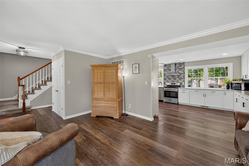 Westglen Village Add - Residential