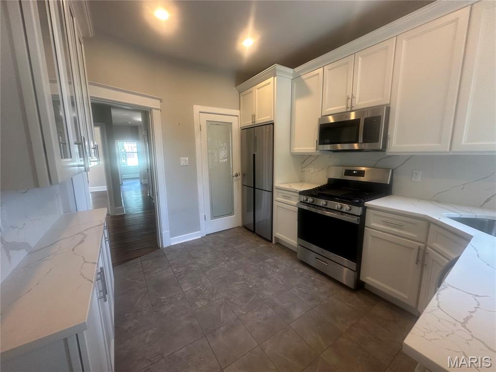 McCune & Vandeventer - Residential Income