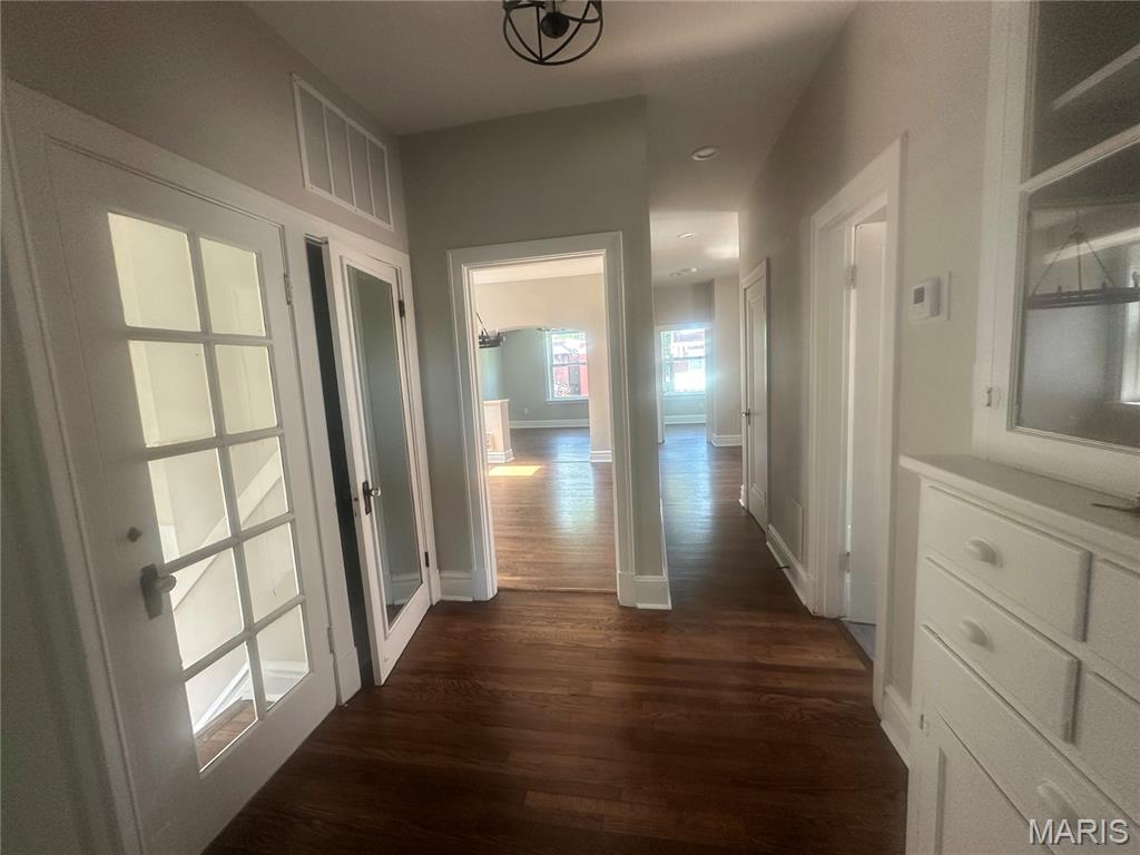 McCune & Vandeventer - Residential Income
