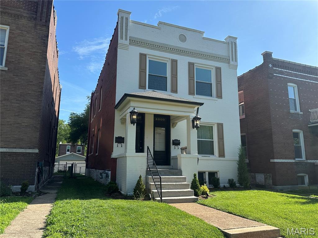 McCune & Vandeventer - Residential Income