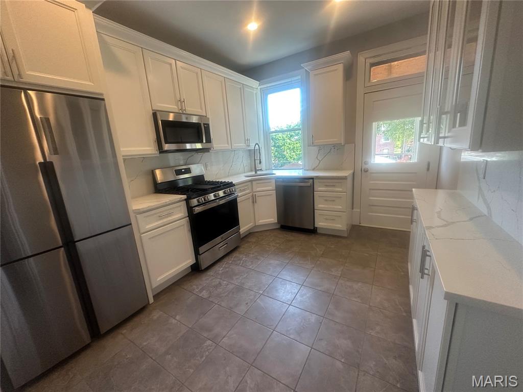 McCune & Vandeventer - Residential Income