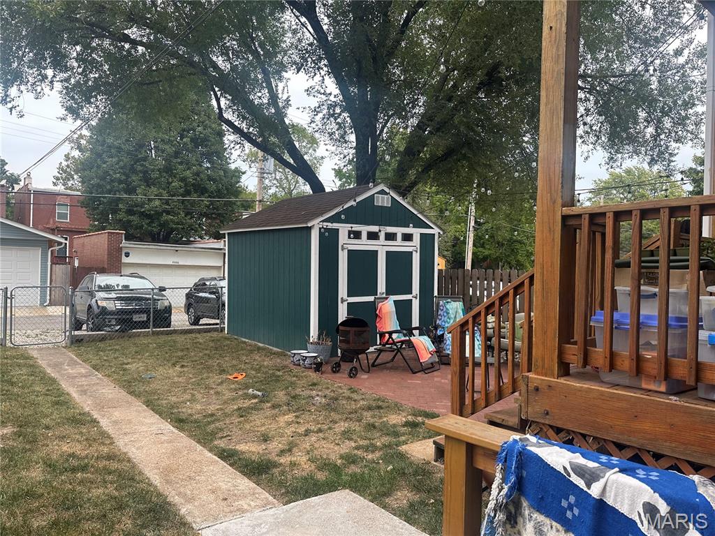 McCune & Vandeventer - Residential Income