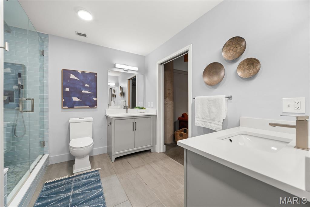Lucas Lofts Condos - Residential