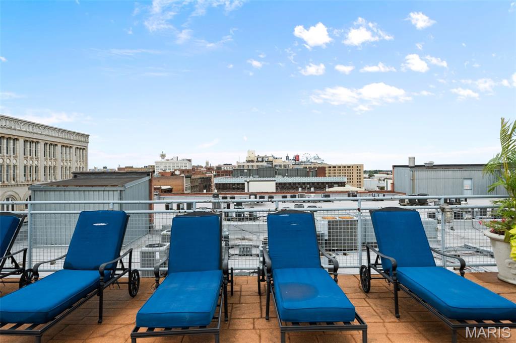 Lucas Lofts Condos - Residential