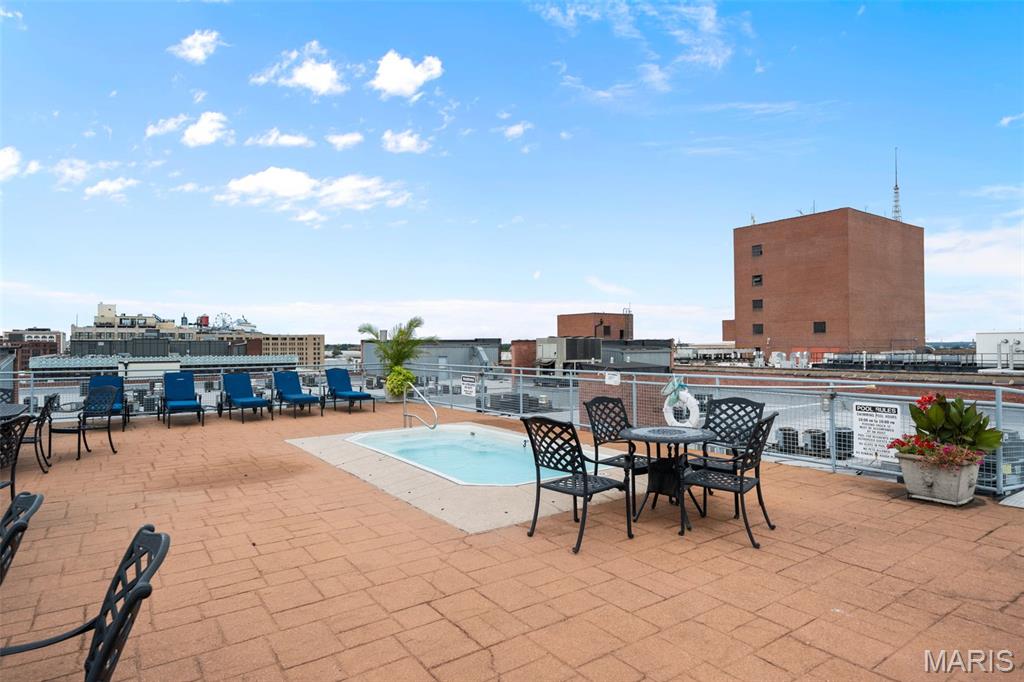 Lucas Lofts Condos - Residential