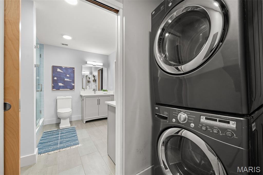 Lucas Lofts Condos - Residential