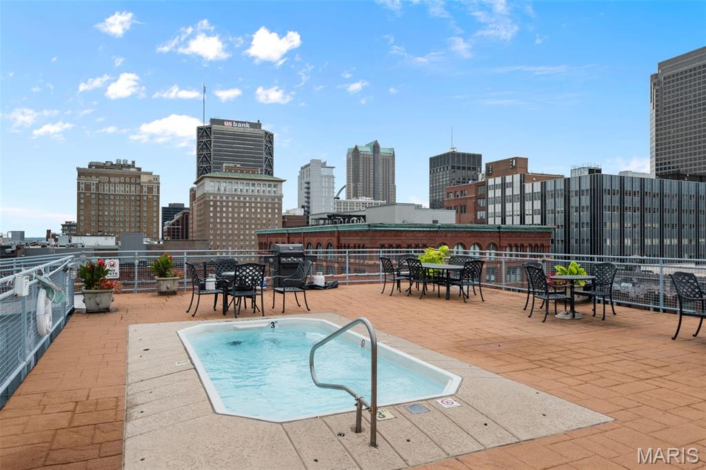 Lucas Lofts Condos - Residential