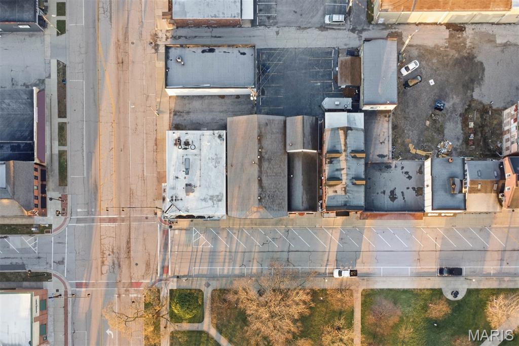 City/Hlnd - Commercial Sale