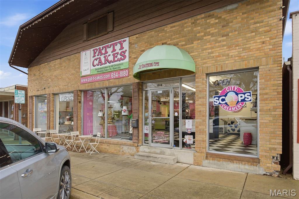 City/Hlnd - Commercial Sale