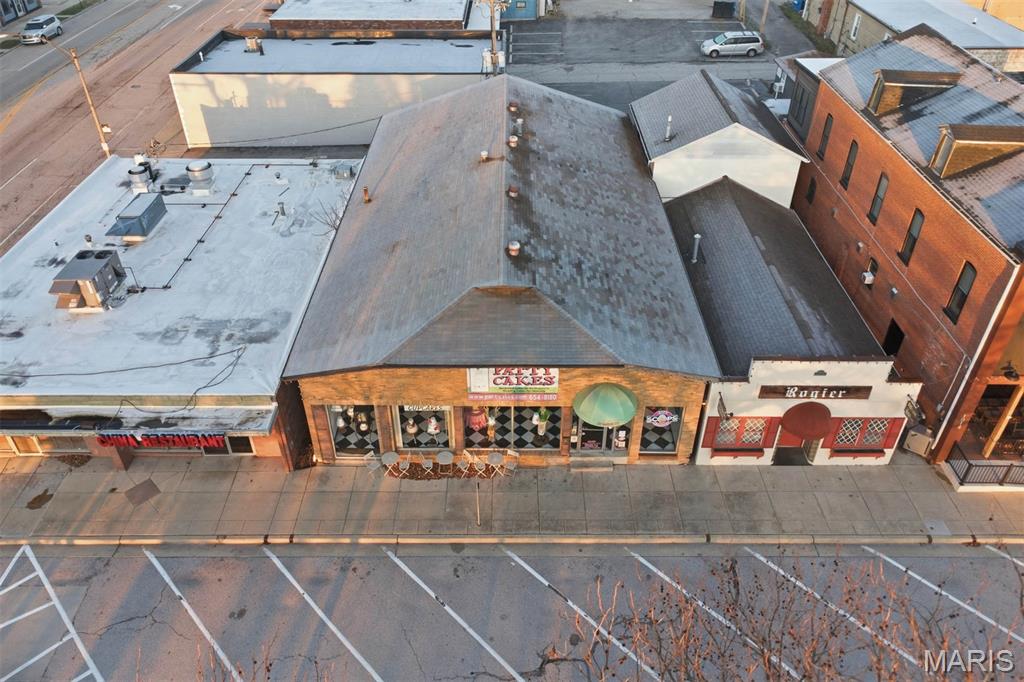 City/Hlnd - Commercial Sale