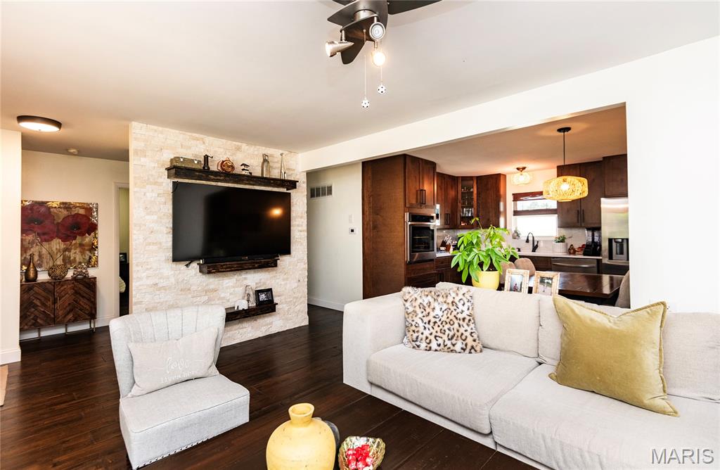 Bentley Manor - Residential