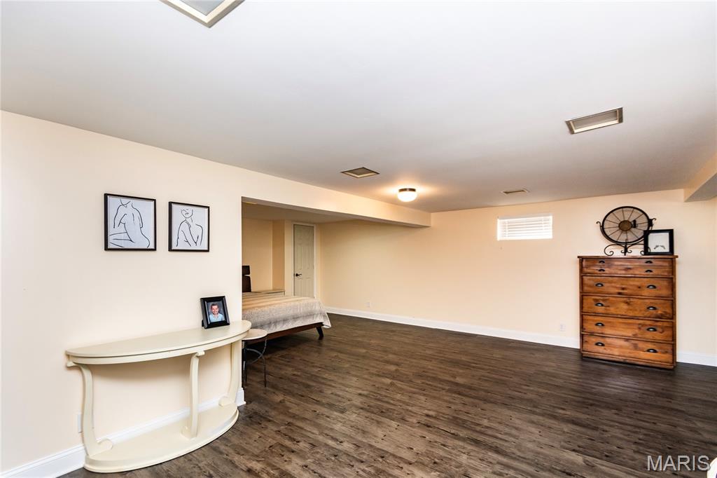 Bentley Manor - Residential