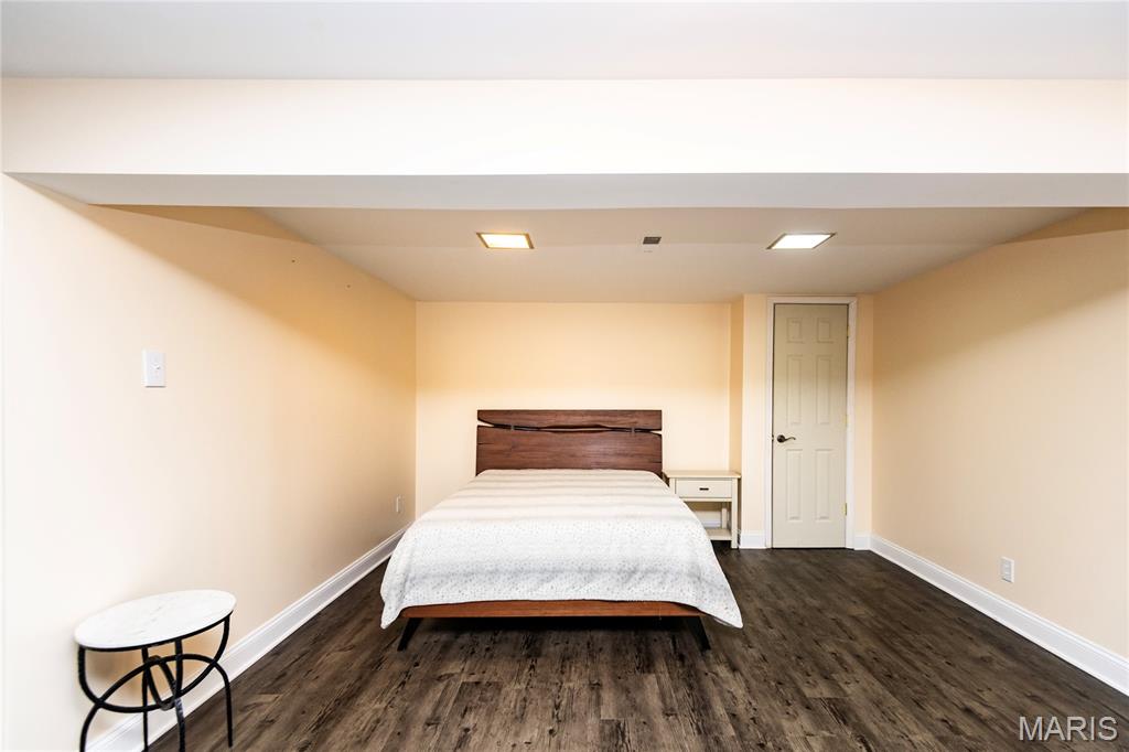 Bentley Manor - Residential