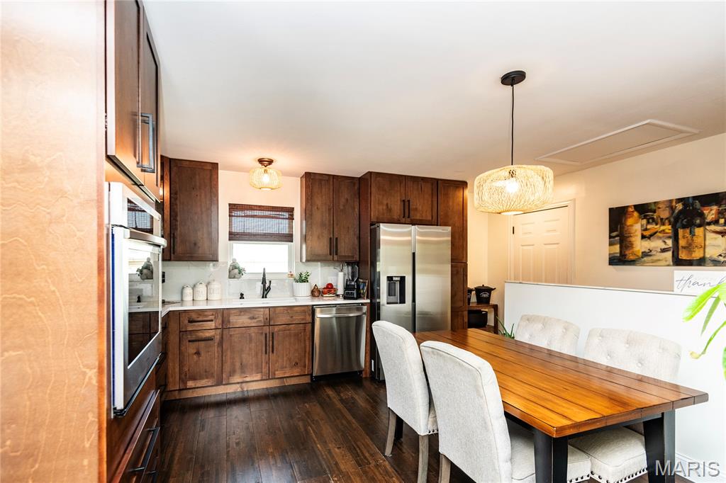 Bentley Manor - Residential