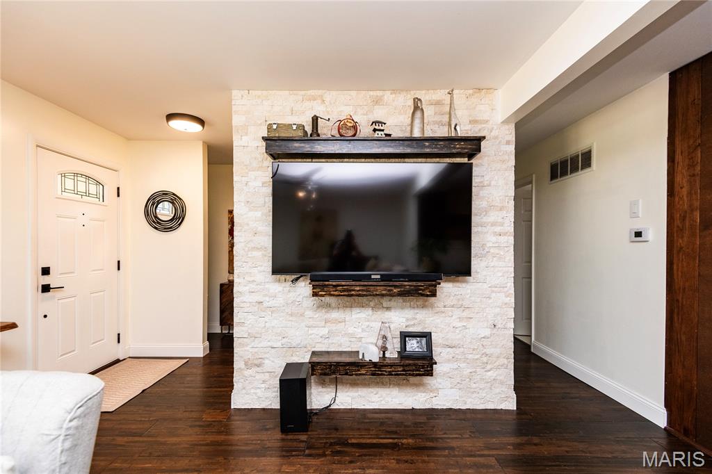 Bentley Manor - Residential
