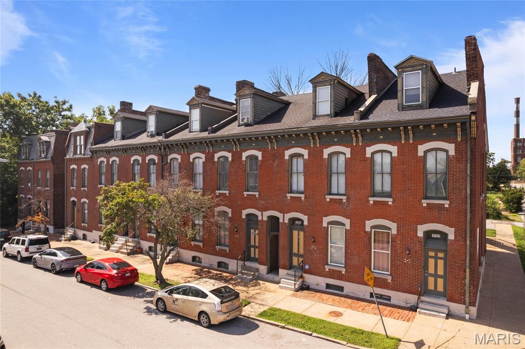 The Benton Street Apartments are a 26-unit multifamily asset in St. Louis City in walking distance to the new NGA West Headquarters. This historic brick row-style property was completed renovated in April of 2013 and offers a classic architectural presence with updated interiors, in-unit laundry hook ups, updated appliances, updated flooring, kitchens, and more.  

The current rent roll totals $19,570 which includes four (4) down units.  This allows investors to raise occupancy and renovate the down units to increase cash flow significantly.  With the current rent roll annualized and T12 expenses, the property is performing at a 11.93% cap rate which offers incredibly strong returns with great upside potential.  Please reach out to the brokers with any questions.

The current rent roll totals $17,690 which includes two vacant units and two down units.  This allows investors to raise occupancy and renovate the two down units to increase cash flow significantly.  With the current rent roll annualized and T12 expenses, the property is performing at a 10.89% cap rate which offers incredibly strong returns with great upside potential.  Please reach out to the brokers with any questions.


24 Multifamily Units Fully Renovated in 2013
12.80% Cap Rate w/ In Place RR & T12 Expenses
Very Strong In-Place Performance w/ Significant Upside
Walkable to the Brand New NGA Campus 
Mix of 1 Bd / 1Ba, 1 Bd / 1.5 Ba and 2 Bd / 1.5 Ba Units