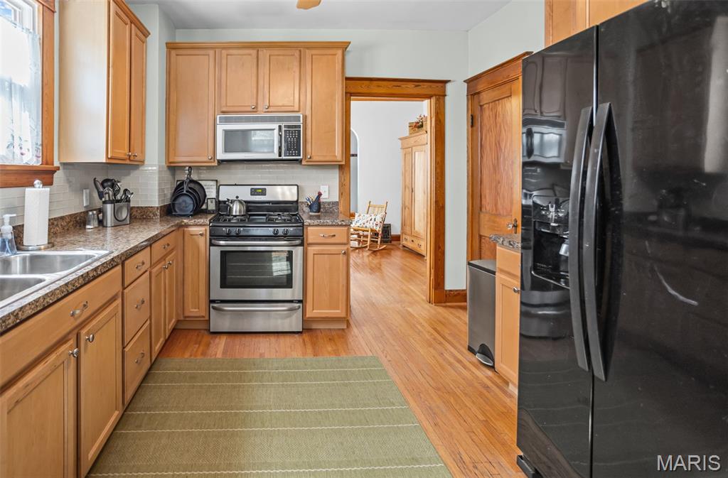 Le Claire Add - Residential