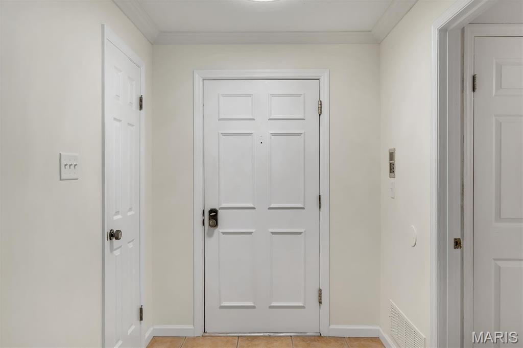 Manors Of Broadmoor Condo Apartmen - Residential