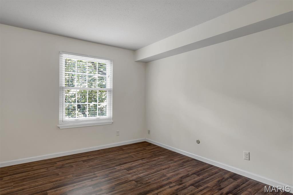 Manors Of Broadmoor Condo Apartmen - Residential