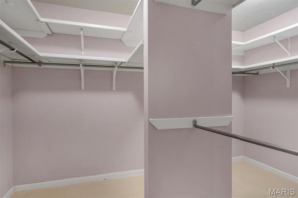 Manors Of Broadmoor Condo Apartmen - Residential