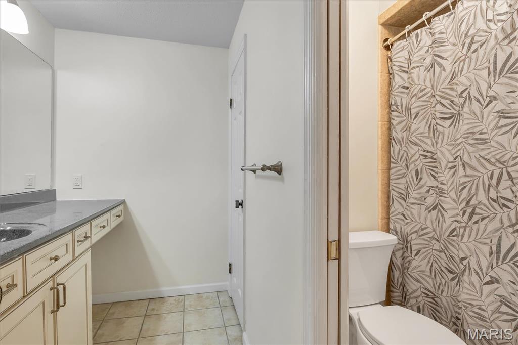 Manors Of Broadmoor Condo Apartmen - Residential