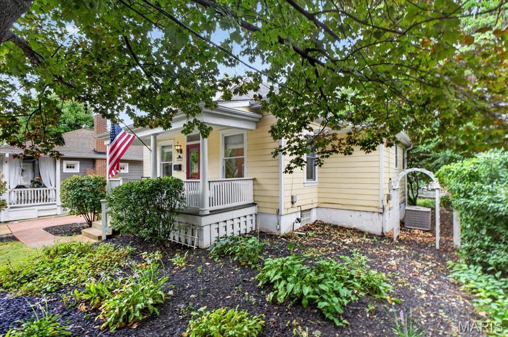 Tuxedo Park - Residential