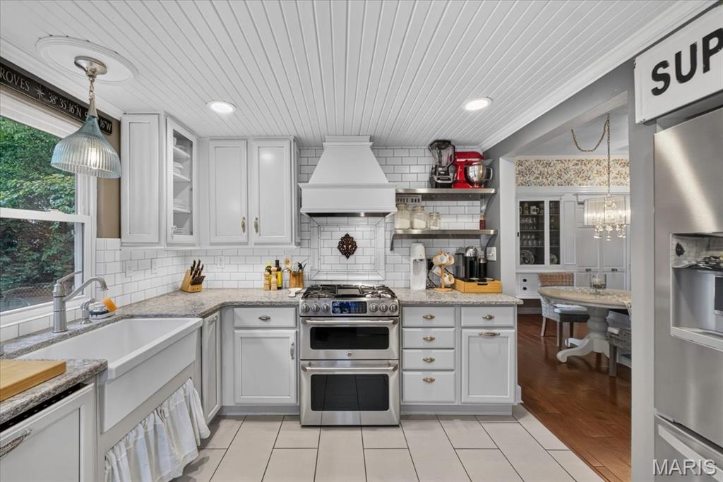 Tuxedo Park - Residential