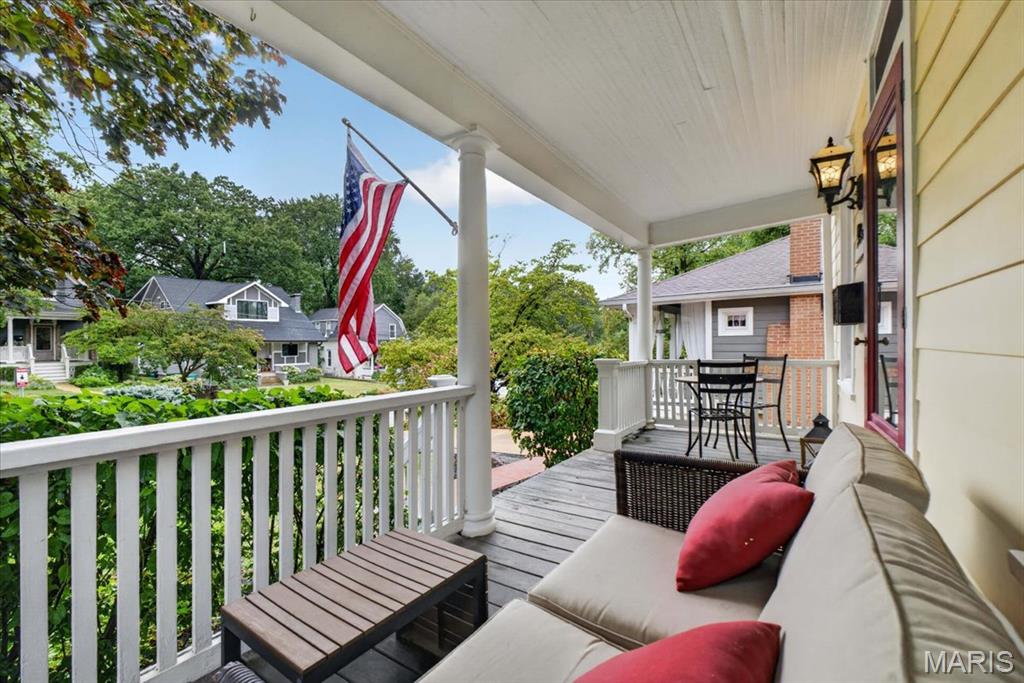 Tuxedo Park - Residential