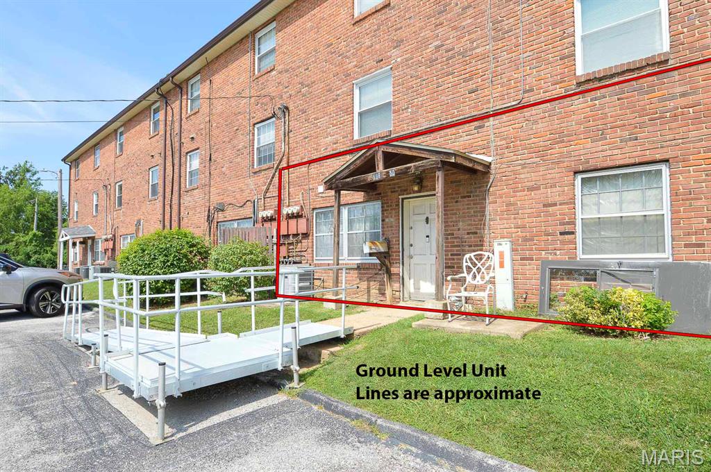 Colonial Woods Condo - Residential
