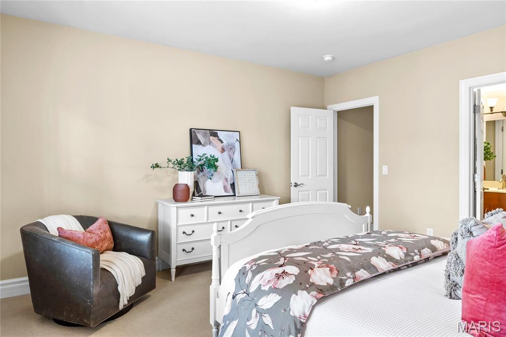 Villas At Meadowbrook The - Residential