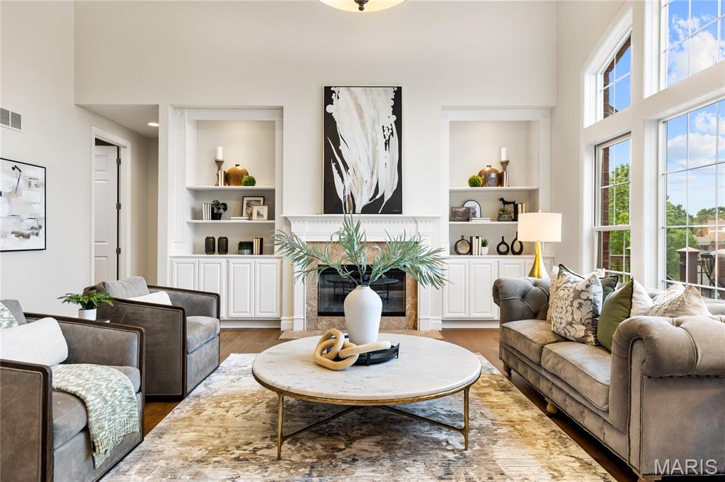 Villas At Meadowbrook The - Residential