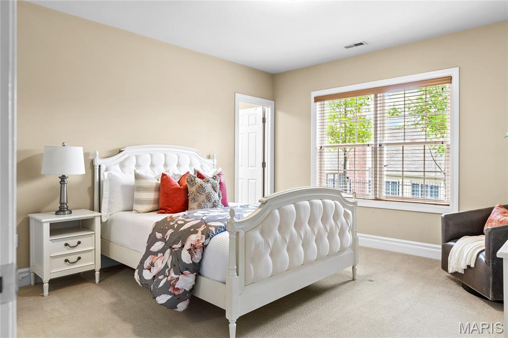 Villas At Meadowbrook The - Residential