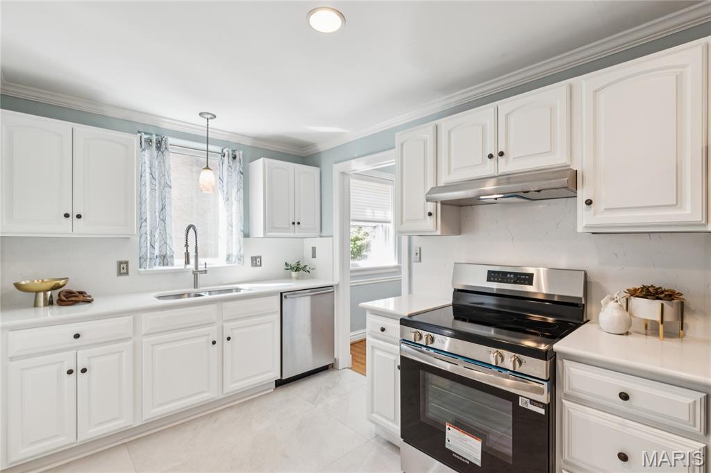7532 Byron Place Condo - Residential